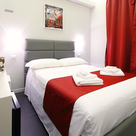 Nearhome Smart Suites Guest House Roma Esterno foto