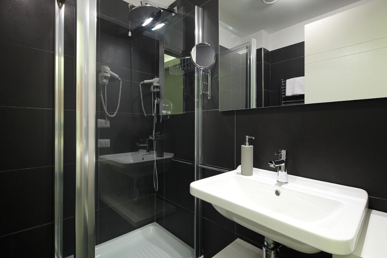 Nearhome Smart Suites Guest House Roma Esterno foto