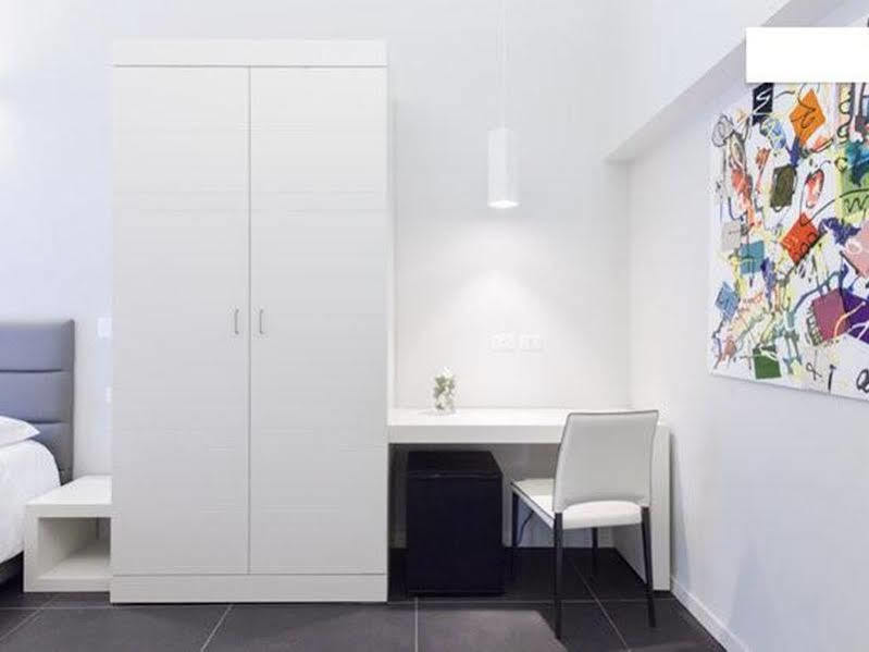 Nearhome Smart Suites Guest House Roma Esterno foto